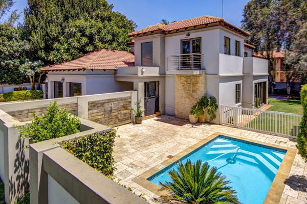 Luxury Living Awaits

This 4 bedroom luxury home on a 599m&#178; stand in an exquisite ...