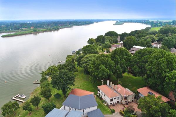 Notable features
- 5 bedrooms, 3 bathrooms
- Magnificent garden and river views
- Boat Locker included
- Located within an established ...