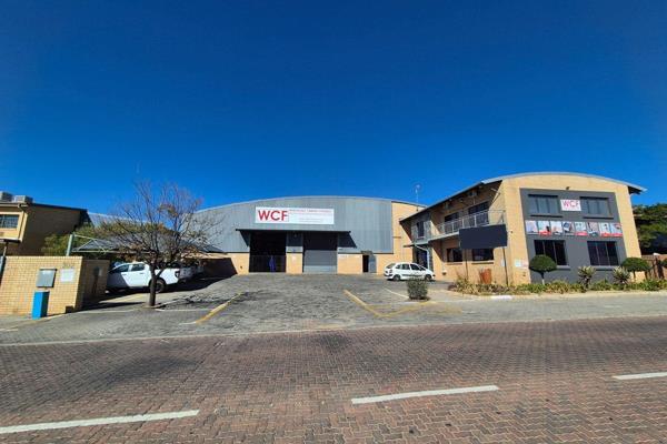 An outstanding opportunity awaits in Northlands Business Park, North Riding—this 1,317m2 ...