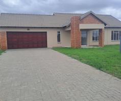 House for sale in Waterkloof Hill Estate