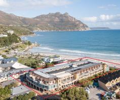 Apartment / Flat for sale in Hout Bay Beachfront