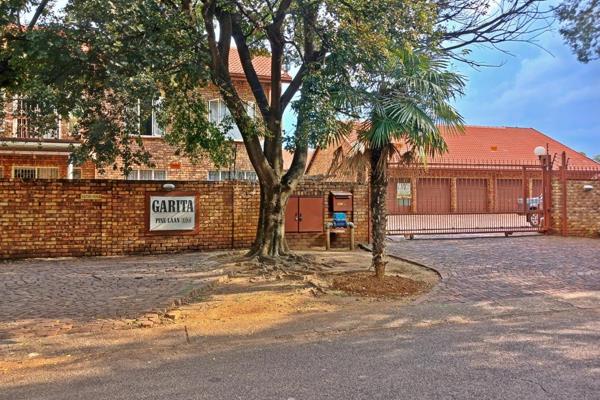 Proud to market this unit! Good investment close to Centurion mall! 

First floor with separate enclosed garden! 

Spacious open plan lounge walking out onto balcony. Small kitchen. 

2 Spacious car peted bedrooms with 1 ...