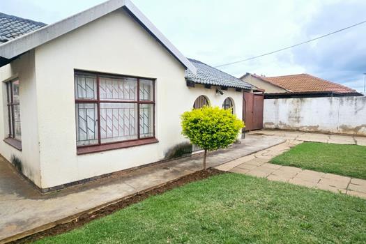 3 Bedroom House for sale in Mamelodi East