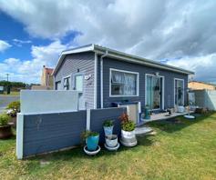 House for sale in Pearly Beach