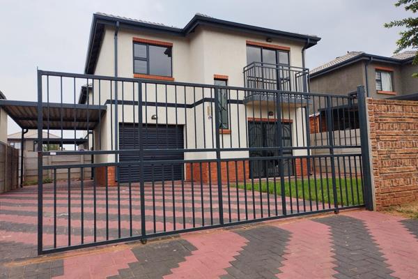 **Description of 3-Bedroom Duplex in Leopard Rest Security Estate**

We are pleased to present a beautiful 3-bedroom duplex located ...