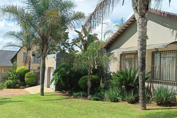 ENTERTAINER’S DELIGHT – BEAUTIFULLY RENOVATED 3 BEDROOM HOME FOR SALE IN BONAERO PARK

Welcome to this exceptional lovingly cared for ...