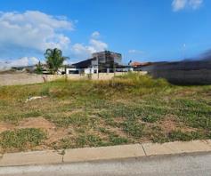 Vacant Land / Plot for sale in Woodhill Estate