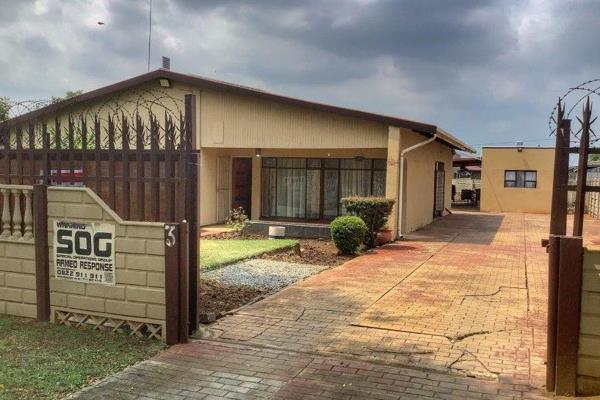 This spacious 4-Bedroom  house was designed for someone like you to live with your ...