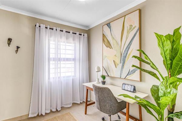 Beautiful 3-bedroom family home situated in the best location in Protea. Safe and ...