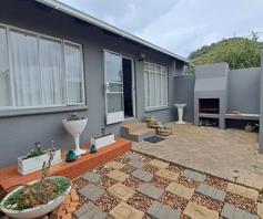 Townhouse for sale in Langenhovenpark