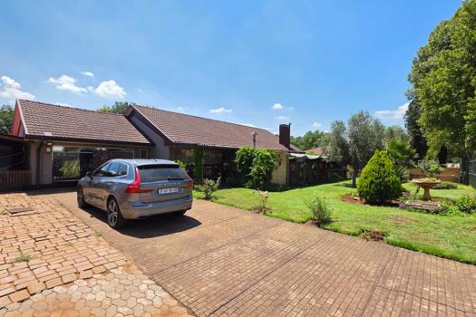 4 Bedroom House for sale in Meyerton Central