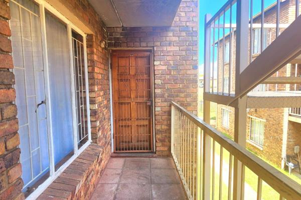 This complex is situated in the heart of Elspark, with an eye catching face brick exterior, to sharpen the security in the complex ...