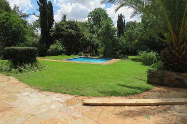 In the upper market area of Northcliff, lays a home with the perfect combination of modern and classic. 
Entrance to the property is ...