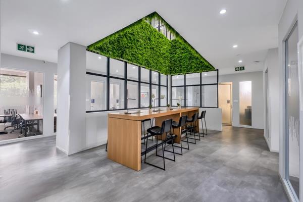 This 966M&#178; office space on the 2nd floor of Serviced Offices, Sandton, Parkmore, offers a highly functional and contemporary work ...