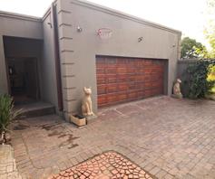 House for sale in Sunward Park