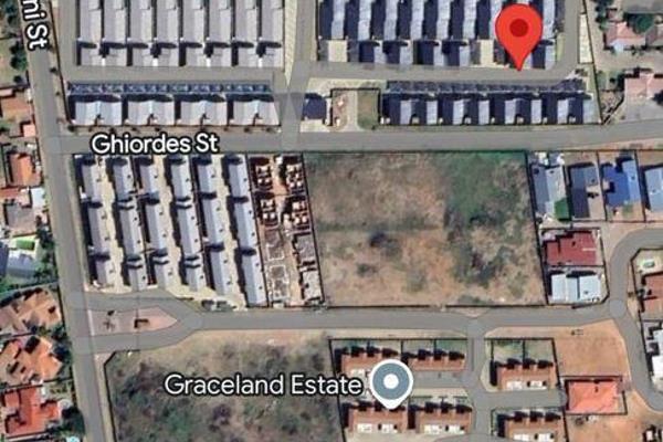 Discover your dream home in this newly built 3-bedroom townhouse located in the desirable Bendor area of Polokwane. This modern ...