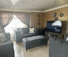 House for sale in Savanna City