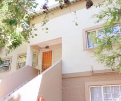 Apartment / Flat for sale in Sunnyridge