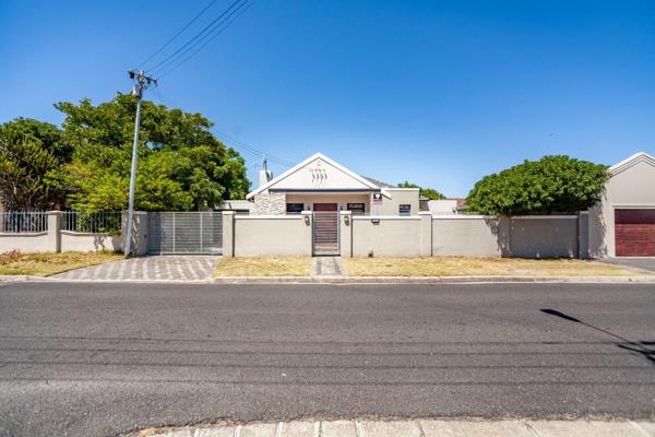 Sole and Exclusive Mandate | Asking Price: R3 595 000

Welcome to this charming 4-bedroom, 1-bathroom home, nestled on one of the ...