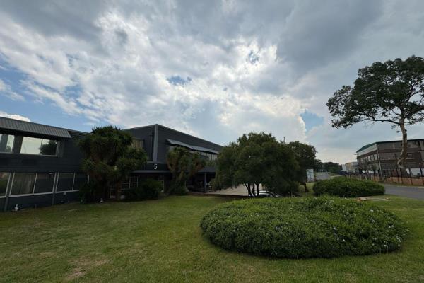 Located in the sought-after industrial and commercial hub of Jet Park, this 200m2 office ...