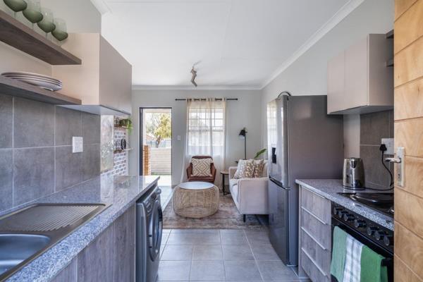 LAST APARTMENTS SELLING

Step into modern, hassle-free living at Eden Estate, Pretoria North! This stylish apartment offers two ...