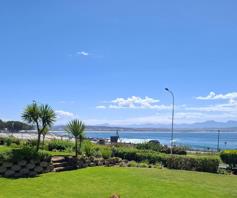 Townhouse for sale in Mossel Bay Central