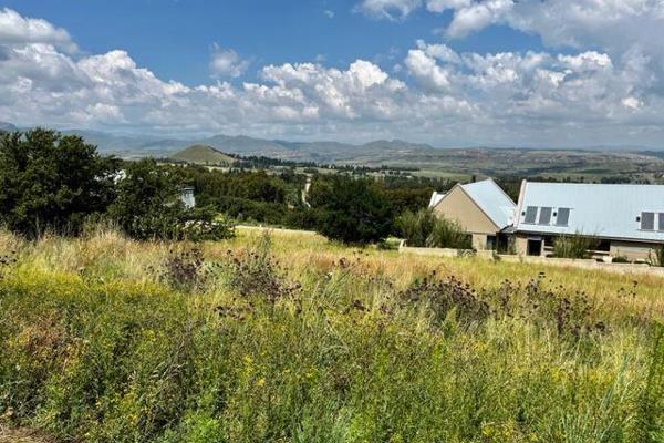 Discover this stunning 1,400 m2 stand nestled high in the sought-after Clarens Mountain Estate. Positioned on the slopes of the ...