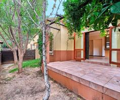 Townhouse for sale in Sunninghill