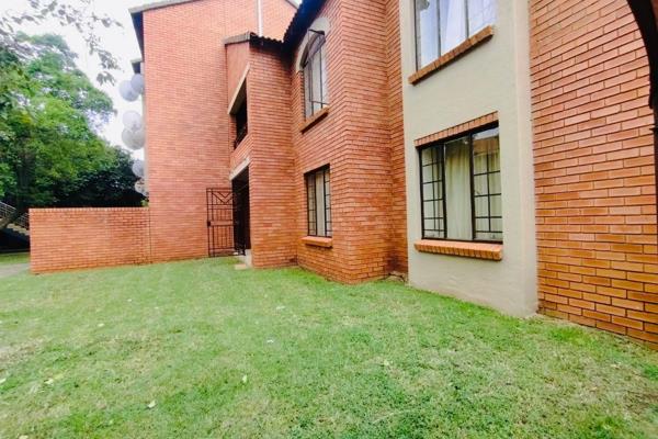 ?? Charming 3-Bedroom Apartment for Sale in Karenpark ??

Looking for the perfect home in a prime location? This beautiful 3-bedroom ...