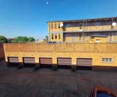 Apartment / Flat for sale in Vanderbijlpark CE 1