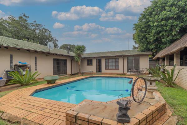 Spacious Family Home for Sale in Dalpark Ext 1
This lovely home in the sought-after ...