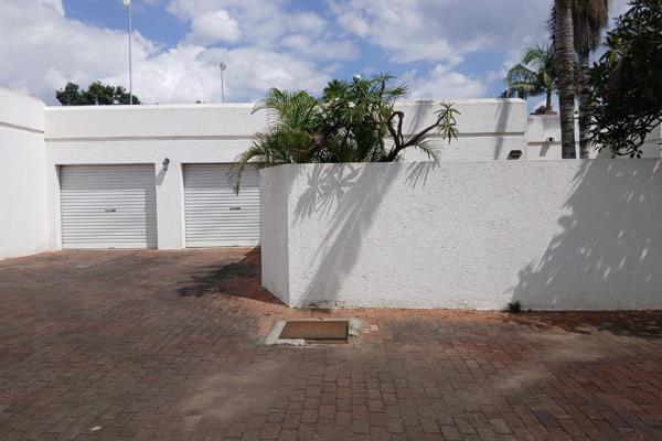 Townhouse for rent in Polokwane.

Available Immediately

The townhouse consists of 3 spacious bedrooms, large enough for a double bed ...