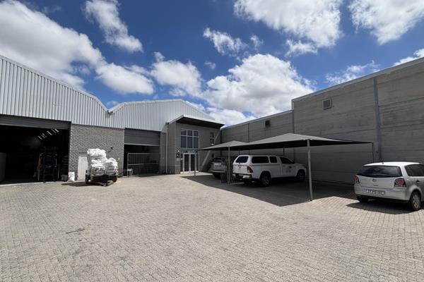 Located on Tee Jay Road, Everite Industria, this 650m&#178; industrial unit is available ...