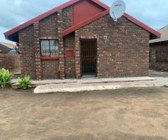 House for sale in Mmabatho Unit 10