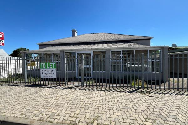 Great office space on the main road of King Williams Town.
Located in between a ...