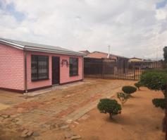 House for sale in Kutlwanong