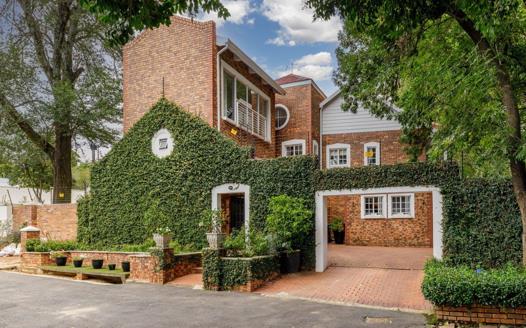 3 Bedroom House for sale in Parktown North