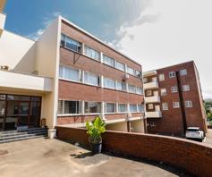 Apartment / Flat for sale in Essenwood