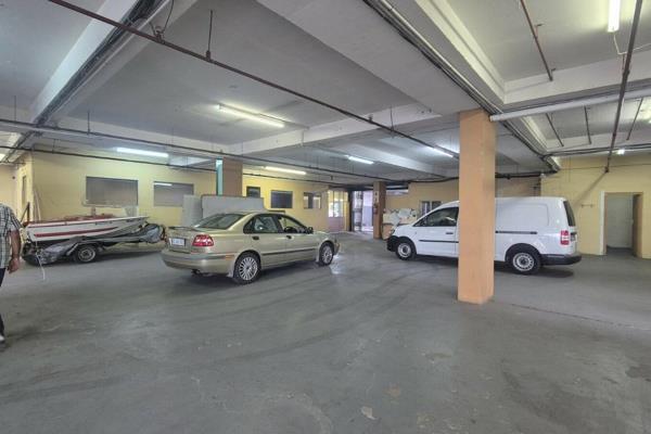 This second-floor industrial unit offers 554sqm of versatile space, combining storage ...