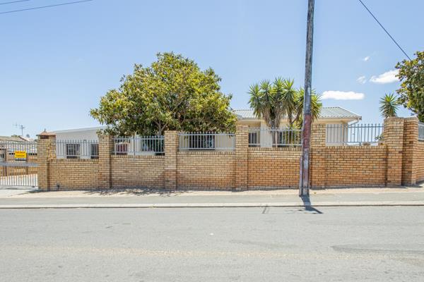 Please read carefully – Shared Plot Property

Conveniently located near major highways, Tygerberg Hospital, and the industrial area ...