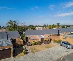 Townhouse for sale in Brackenfell Central