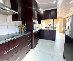 Townhouse for sale in Constantia Kloof