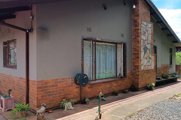 Lyttleton Manor, Centurion,
This spacious  Charming North-Facing 3-Bedroom Home with ...