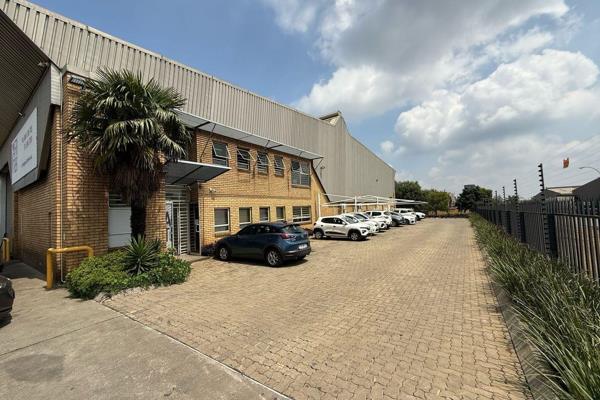 Neat free standing logistics facility available to rent.
Property has 6 roller doors and ...