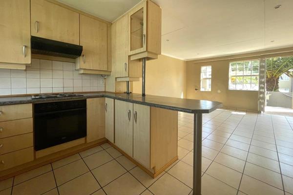 This lovely three bedroom apartment is situated in the heart of Meyersdal. Close to all ...