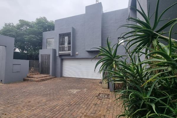 Beautiful Tuscan styled home on Nirvana Drive for Sale
This beautiful home situated on the service road on Nirvana Drive Lenasia
4 ...