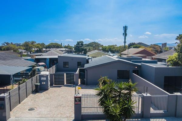 Newly Developed 3-Bedroom Townhouse in the Heart of Bothasig
Secure it before it&#39;s ...