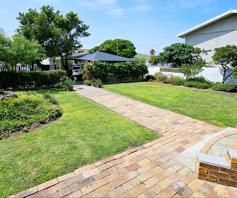 House for sale in Strand North