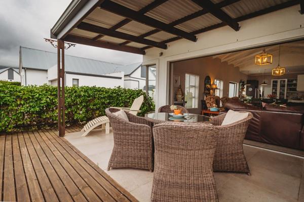 Exclusive Mandate.

Conveniently positioned close to the George airport and the Fancourt Golf Estate, Mont Fleur enjoys a country ...