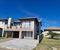 Townhouse for sale in Winterstrand